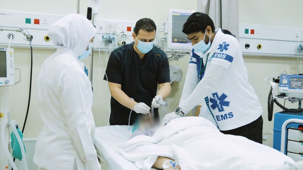 تدخل طبي عاجل ينقذ حياة مريضة تبلغ من العمر 38 عاماً بعد عملية إنعاش استمرت لمدة 38 دقيقة